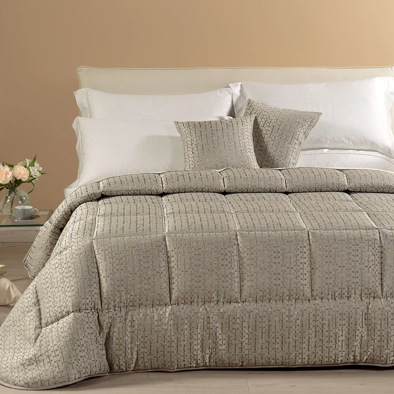 trapunta-in-piuma-caleffi-nives-barocco-raso-jacquard-11732