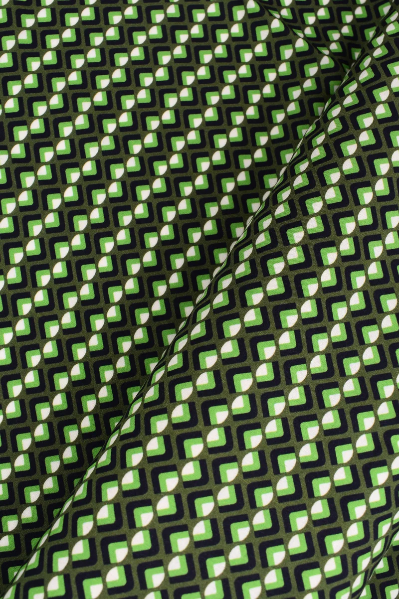 Tela 100% viscosa fantasia geometrica