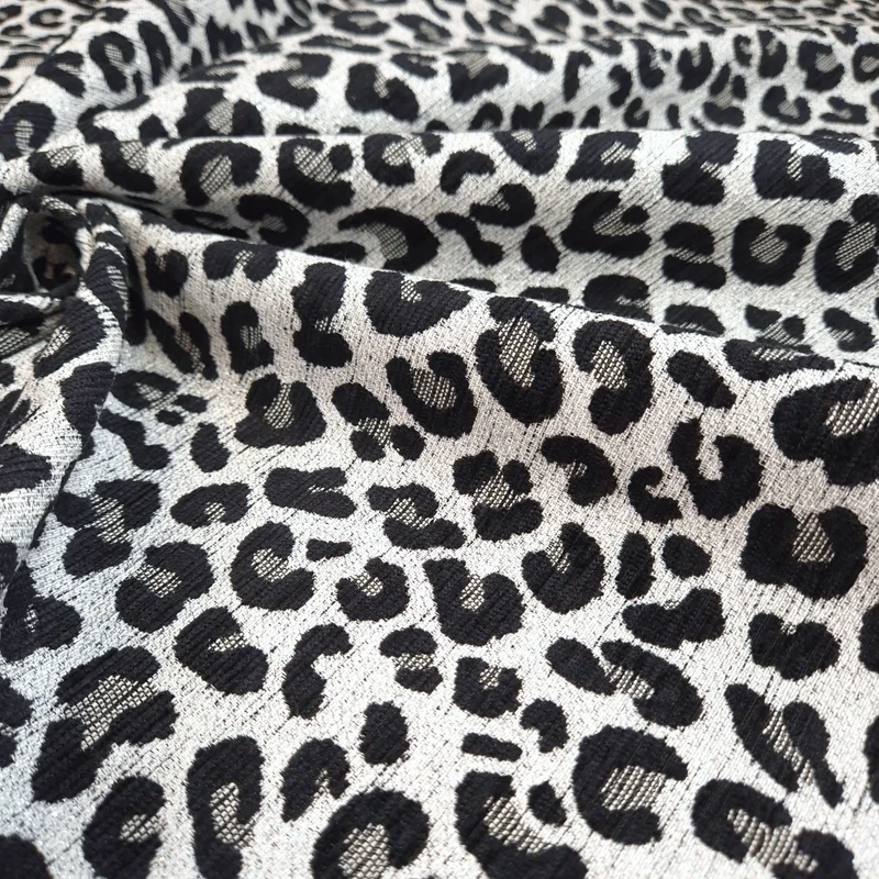 Tessuto Arredo Ciniglia/Jacquard H 140 cm - MACULATO NERO/LUREX ARGENTO