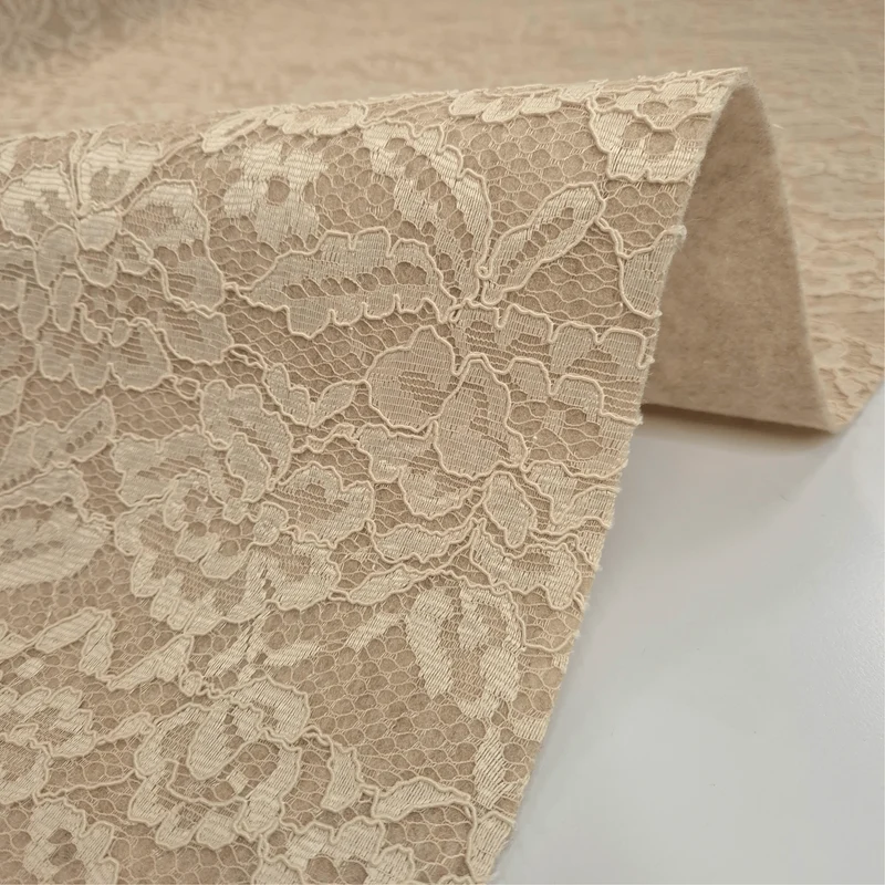 Feltro Lana con Pizzo H 135 cm - BEIGE