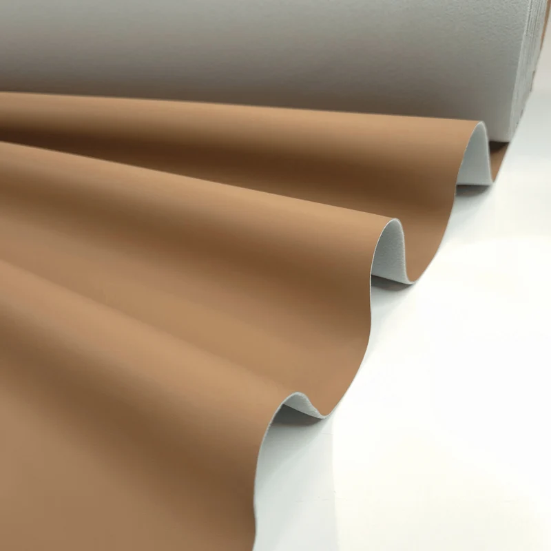Similpelle Antigraffio H 140 cm - CAMMELLO