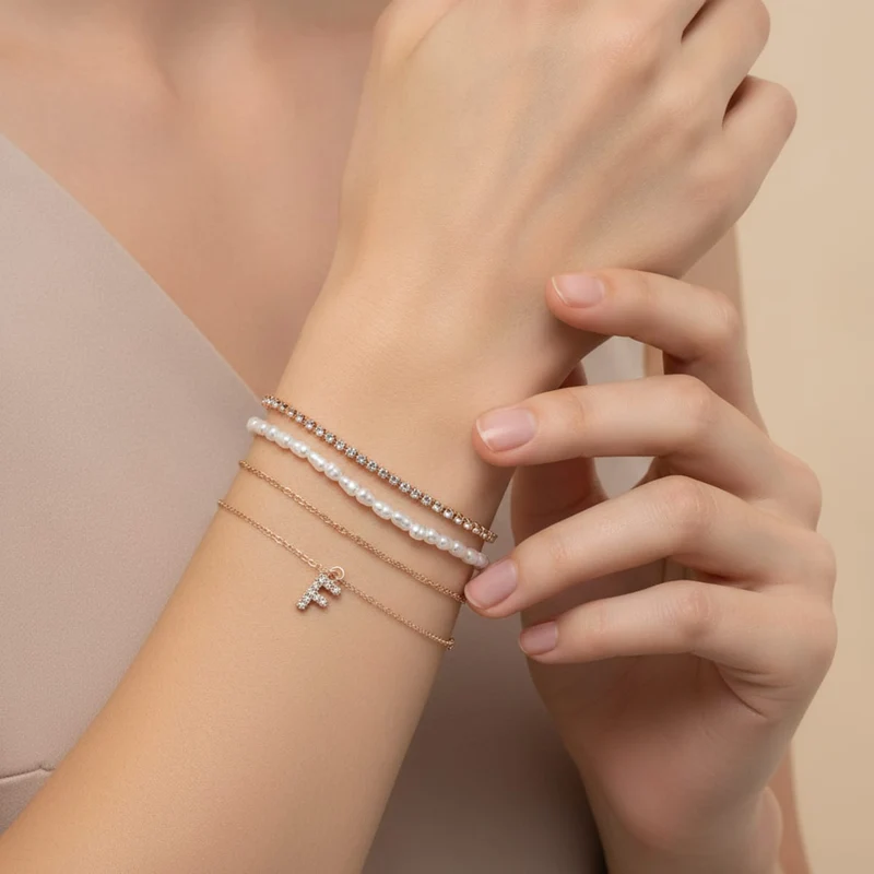 Bracciali Lettera con Strass Eleganti - var 3