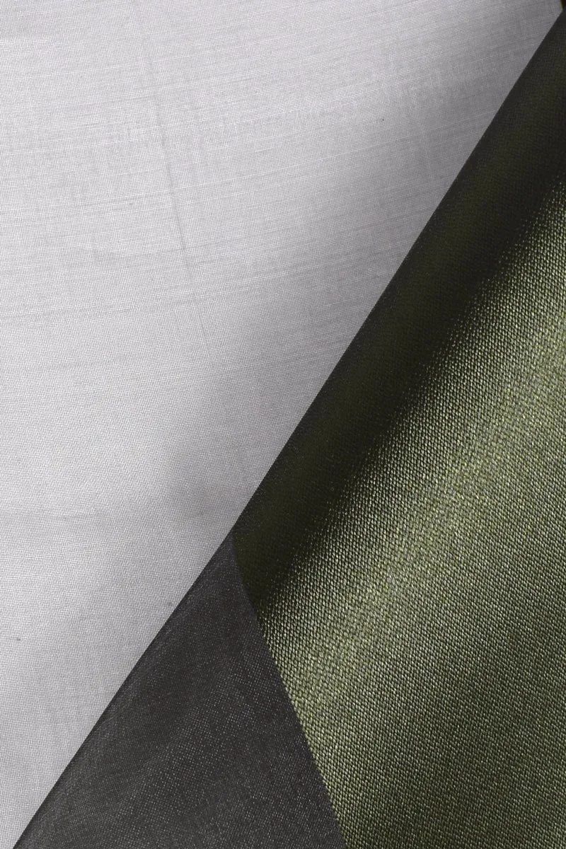 Jacquard motivo righe semi-trasparente