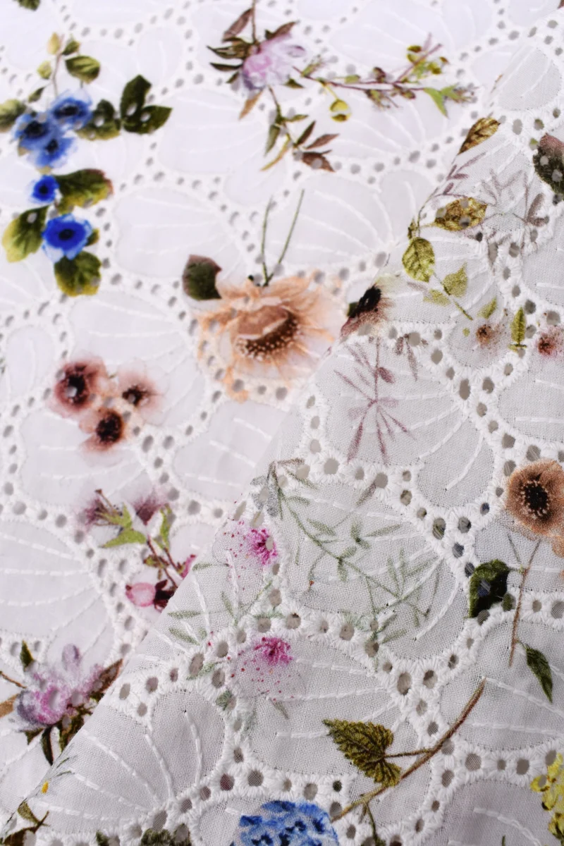 Pizzo 100% cotone fantasia floreale