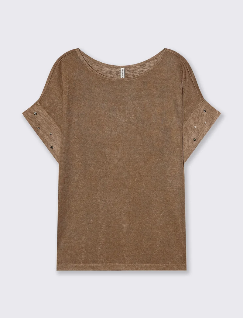 T-Shirt con Strass e Scollo a Barca - Cammello