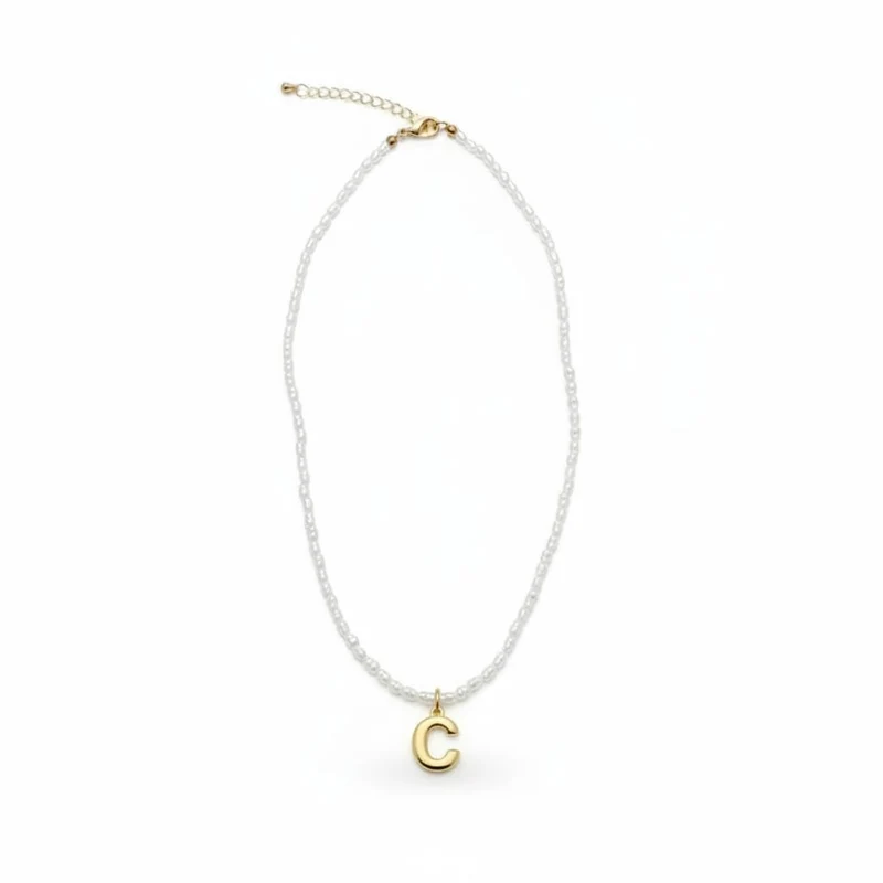 Collana perline con lettera in metallo - var 2