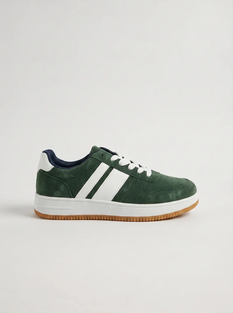 Sneakers da uomo con inserti bianchi - Verde