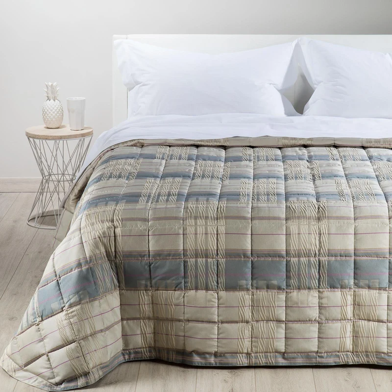Trapunta in Piuma check in Raso Jacquard 120 gr/mq