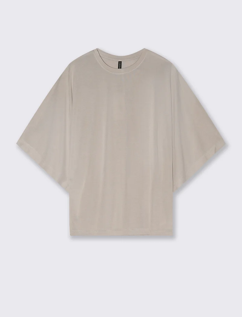 T-shirt girocollo con maniche a pipistrello - Beige grano