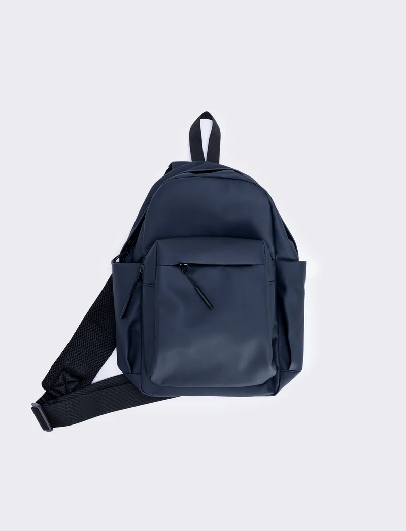 Zainetto uomo monospalla con tasca funzionale - Blu