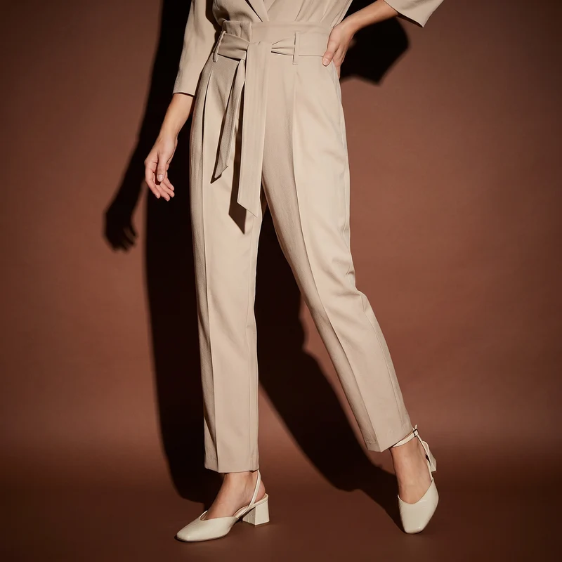Pantaloni alla Caviglia con Cintura Vita - Beige