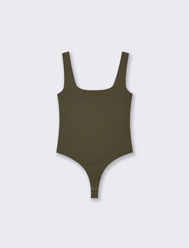 Body slim con scollo quadrato elegante - Ve.milit.