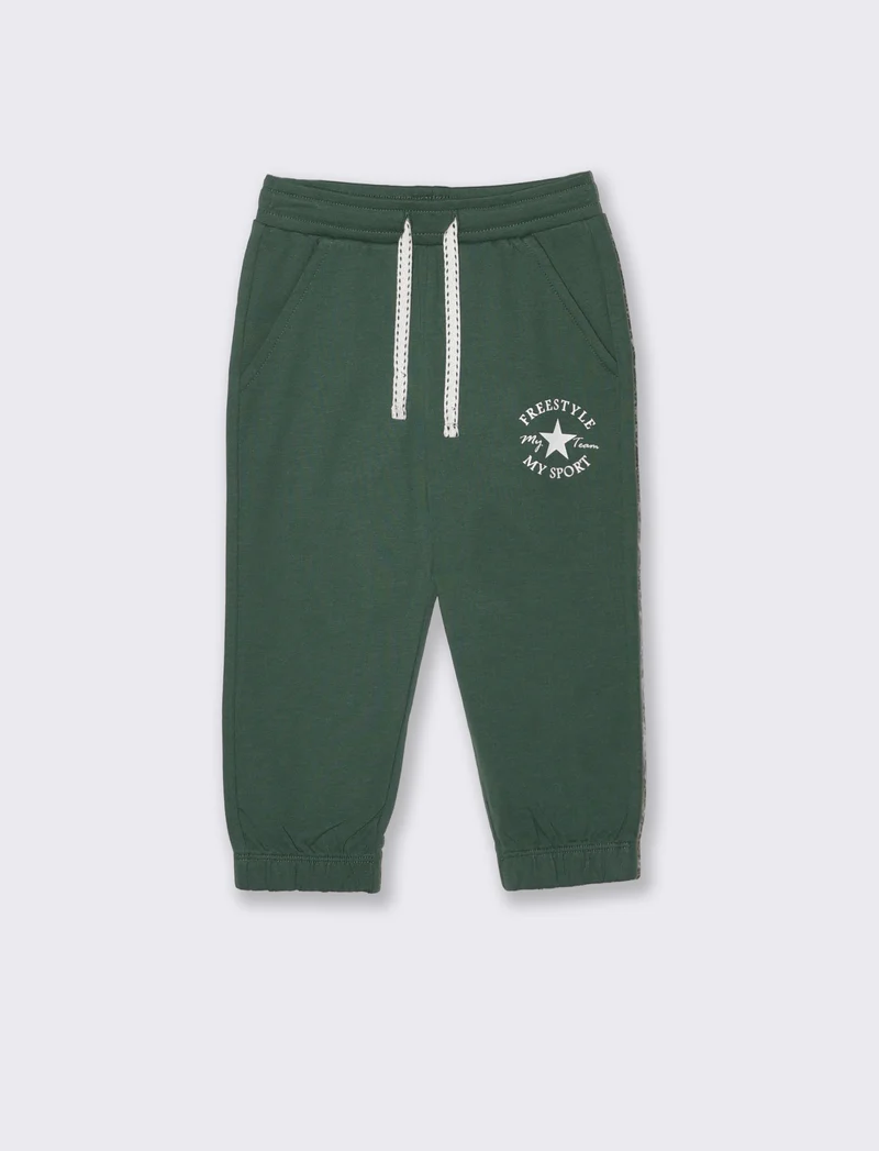 Jogger basico in cotone con stampa - Verde abete