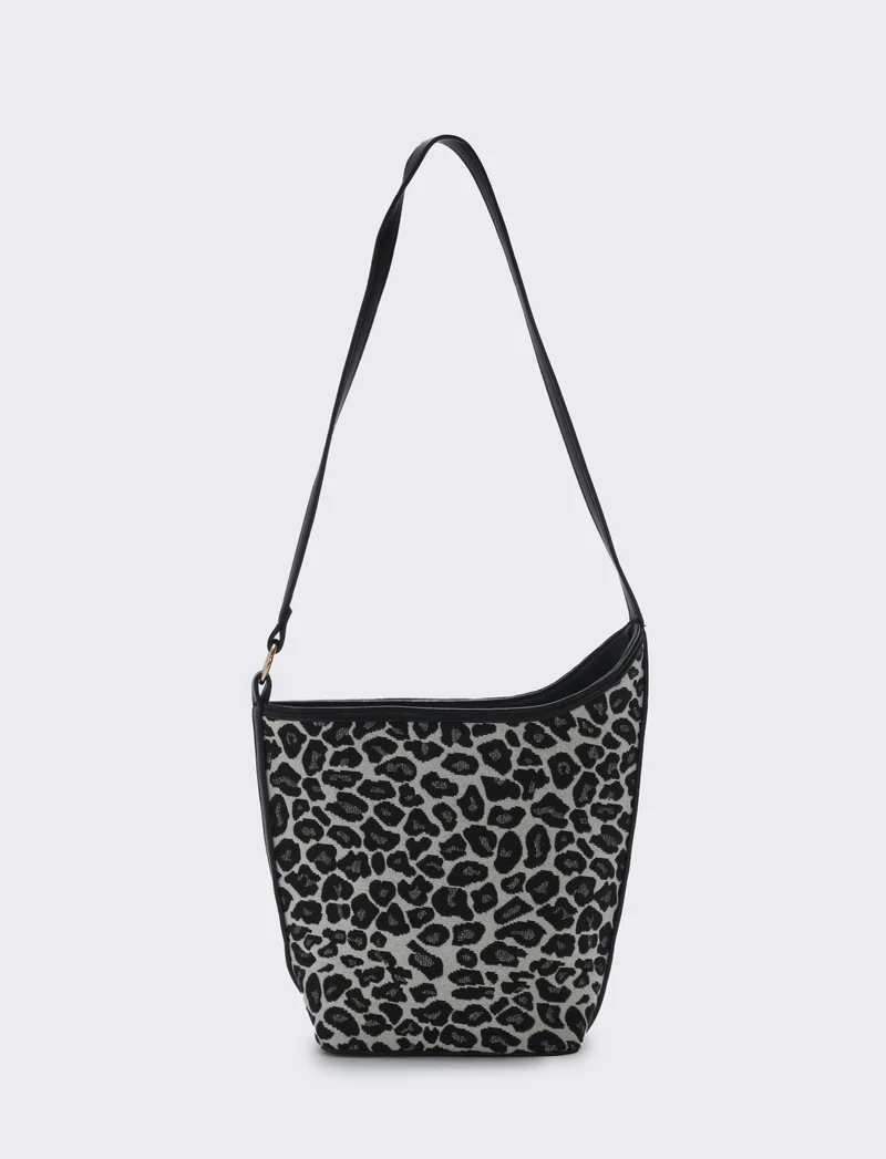 Borsa secchiello asimmetrico in tessuto - Nero