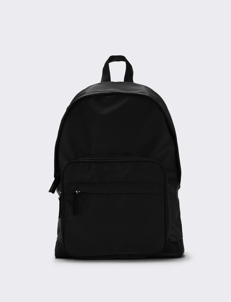 Zaino nylon tre tasche versatile e pratico - Nero