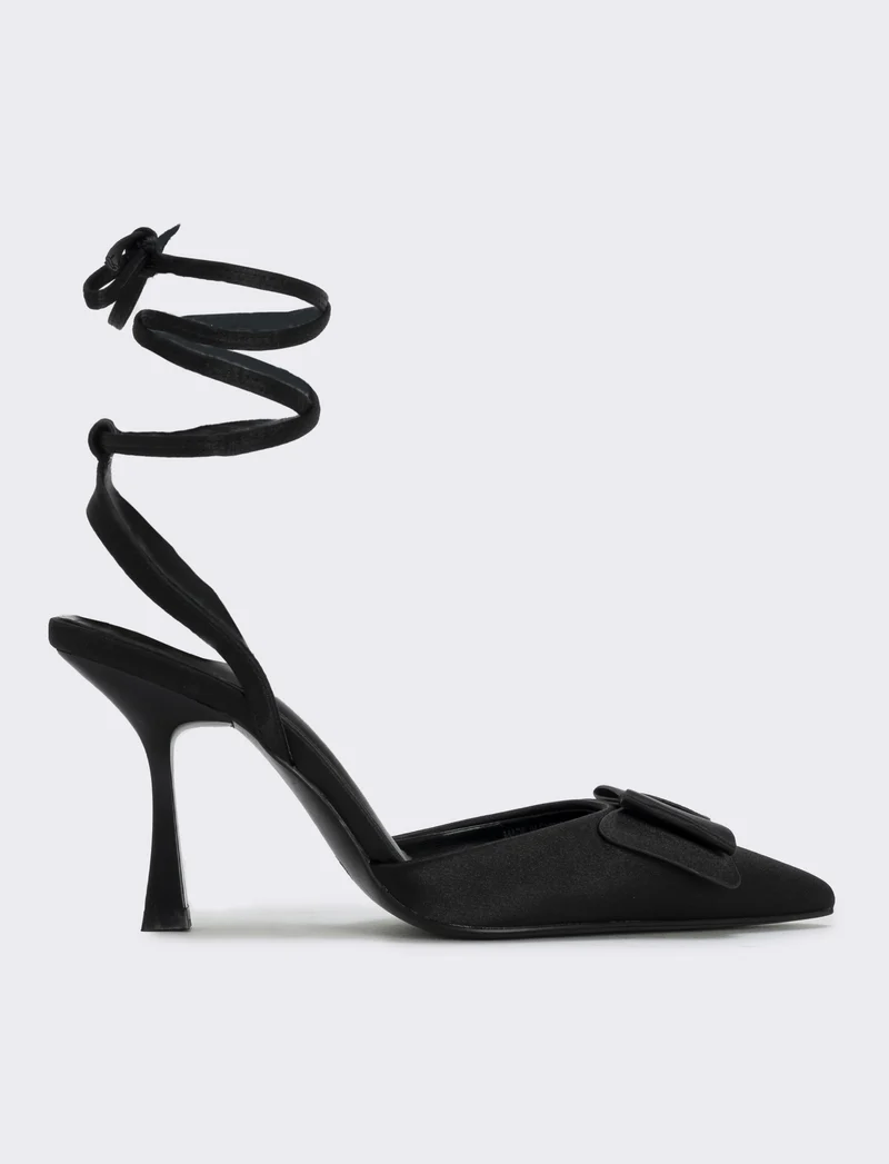 Décolletè in satin con laccio e fiocco - Nero