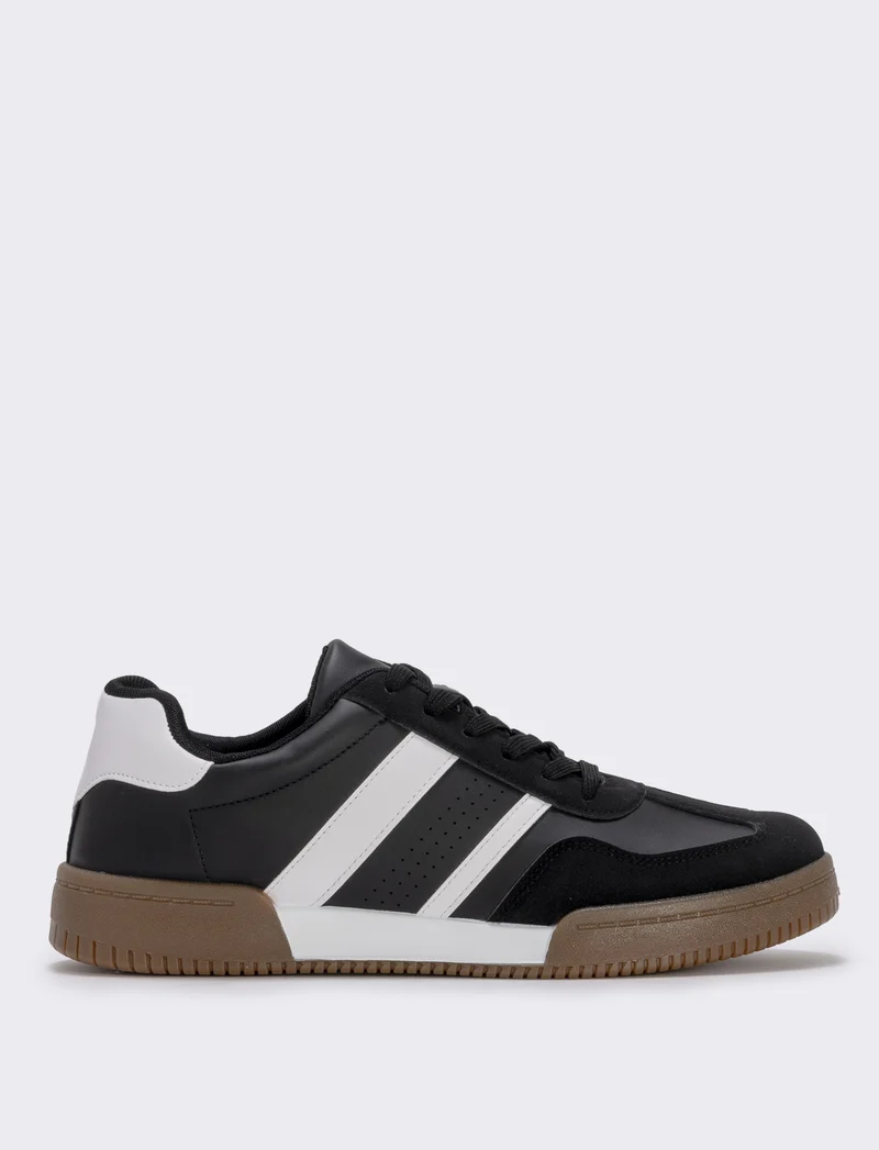 Sneakers nere con dettagli bianchi da uomo - Nero
