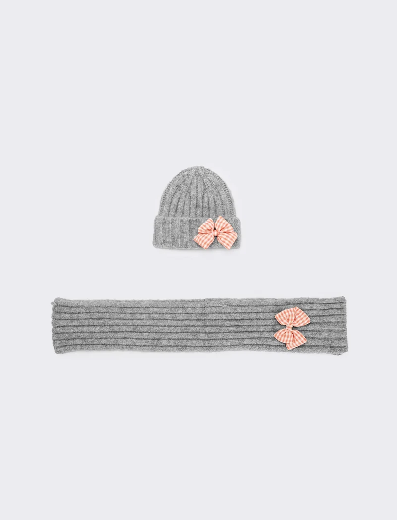 Set cappello e sciarpa con fiocco vichy - Grigio