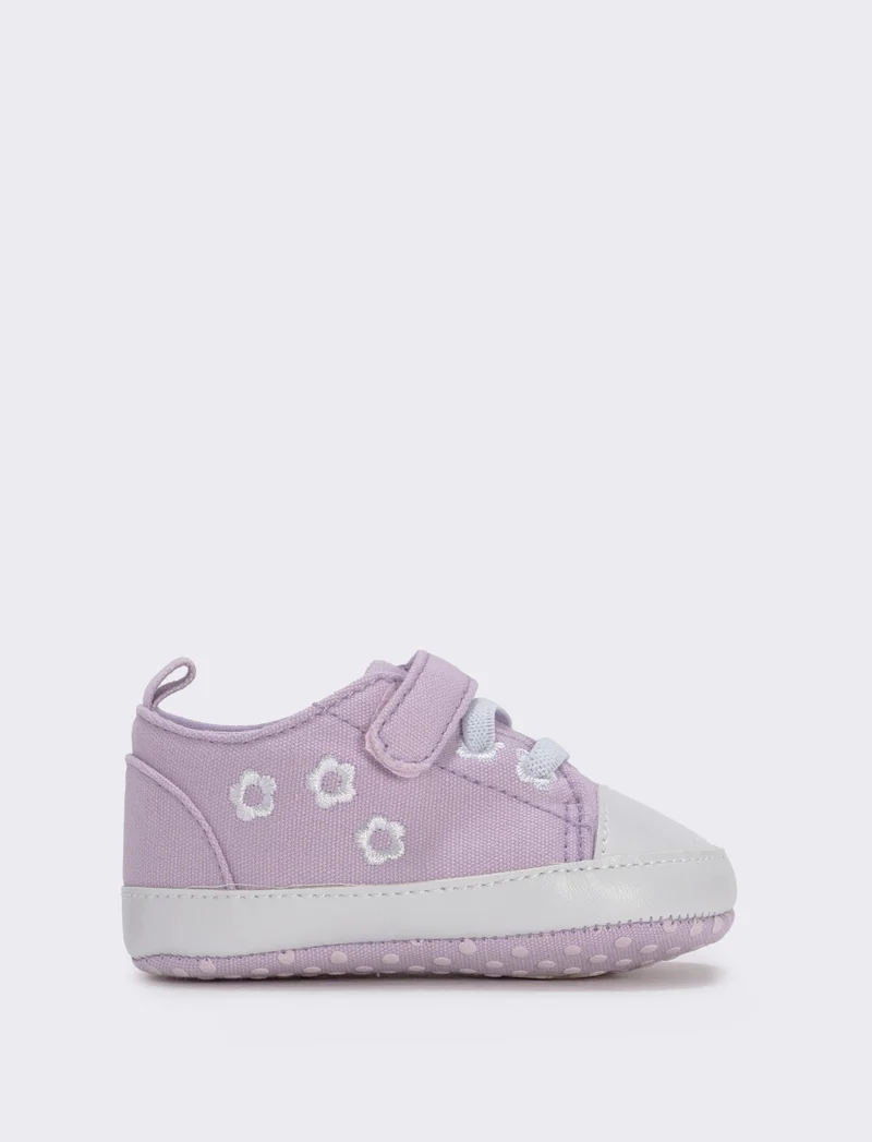 Scarpa in tela lilla con fiori per neonata - Lilla