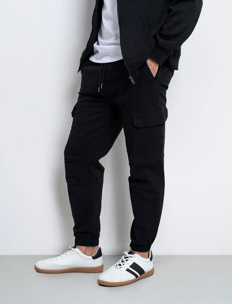 Pantaloni cargo slim fit da uomo - Nero