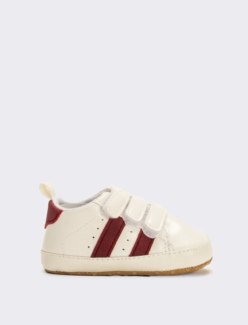 Scarpa con strappi da neonato - Bianco