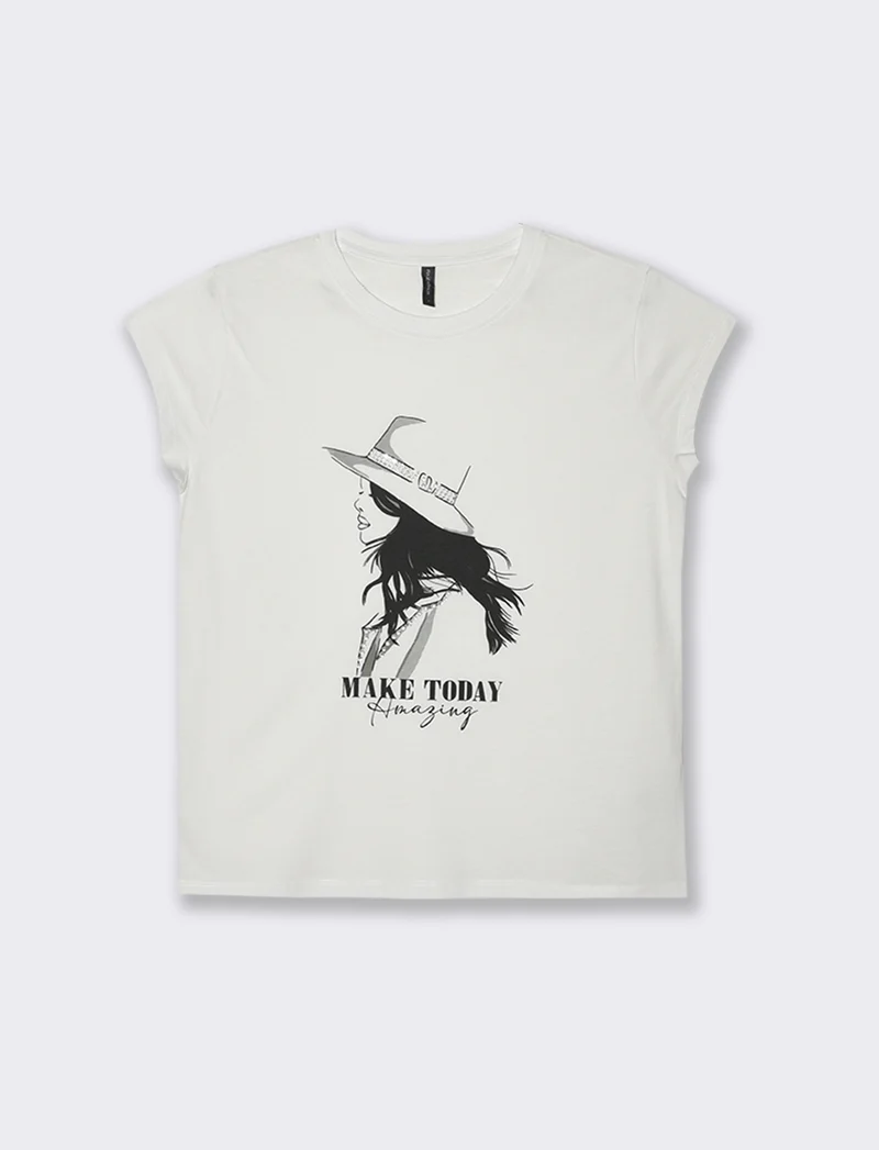 T-SHIRT CON STAMPA E APPLICAZIONI - var 3