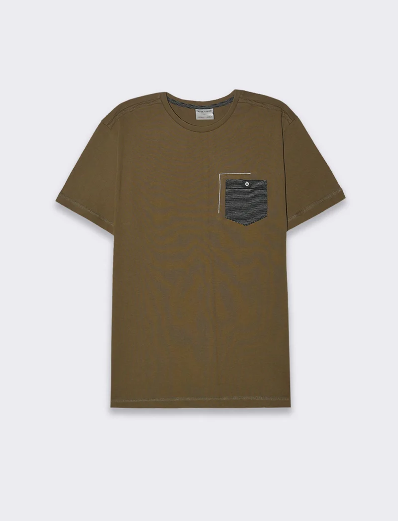 T-shirt con ricamo e taschino da uomo - Verde kaki