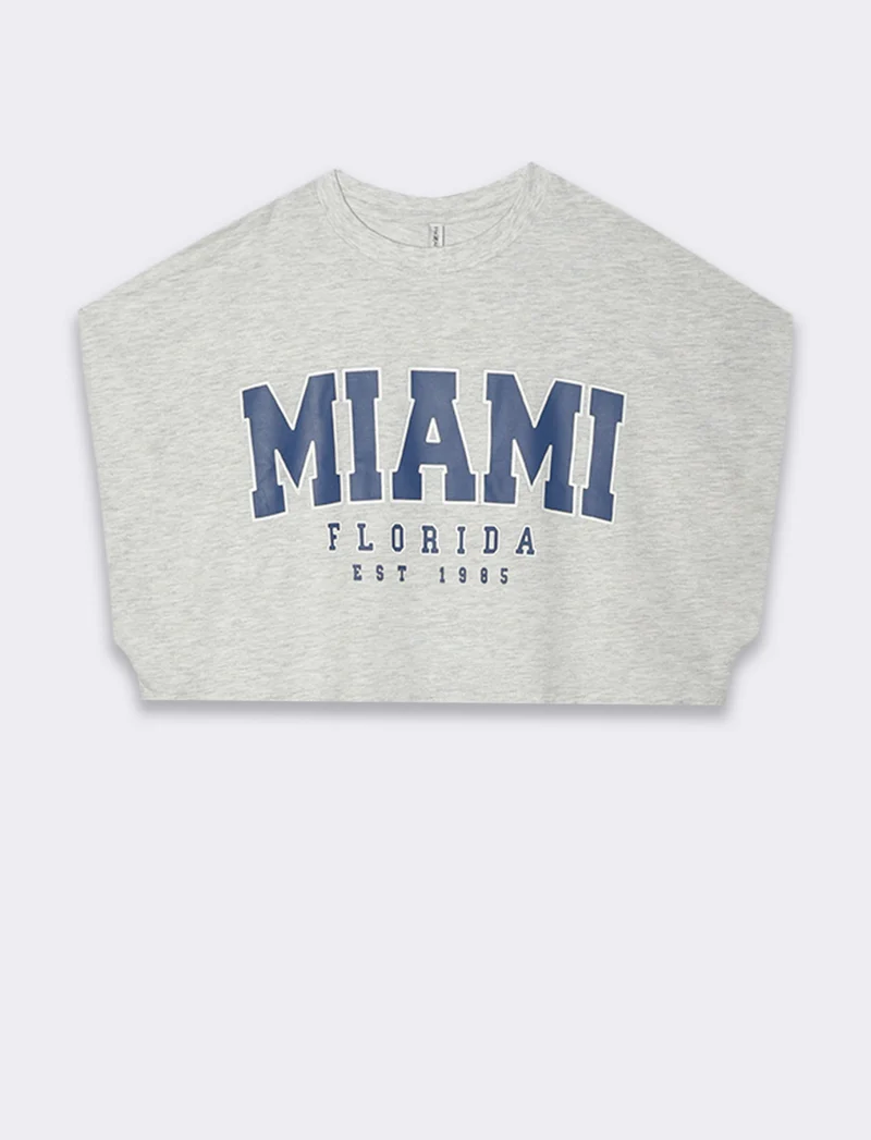 T-shirt crop con stampa da donna - var 2