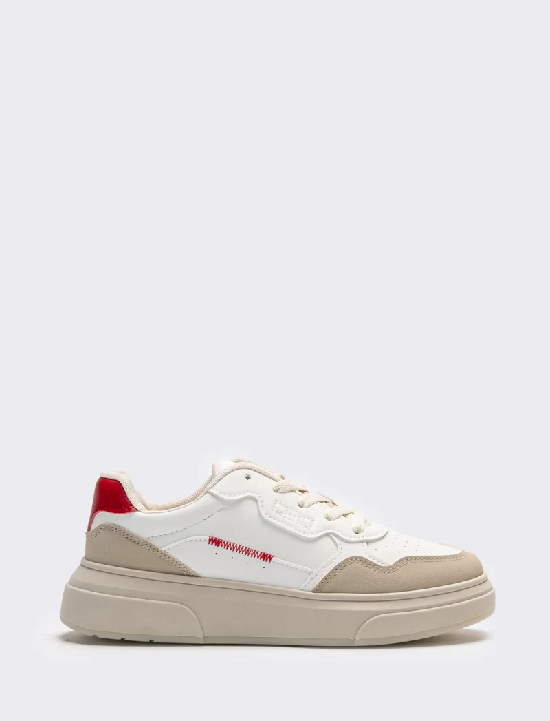 Sneakers da donna con alementi combinati - Bianco