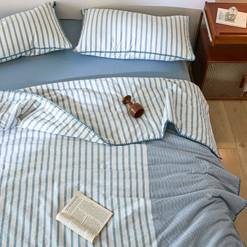 Set di biancheria da letto in cotone a righe bicolore con bordo a conchiglia