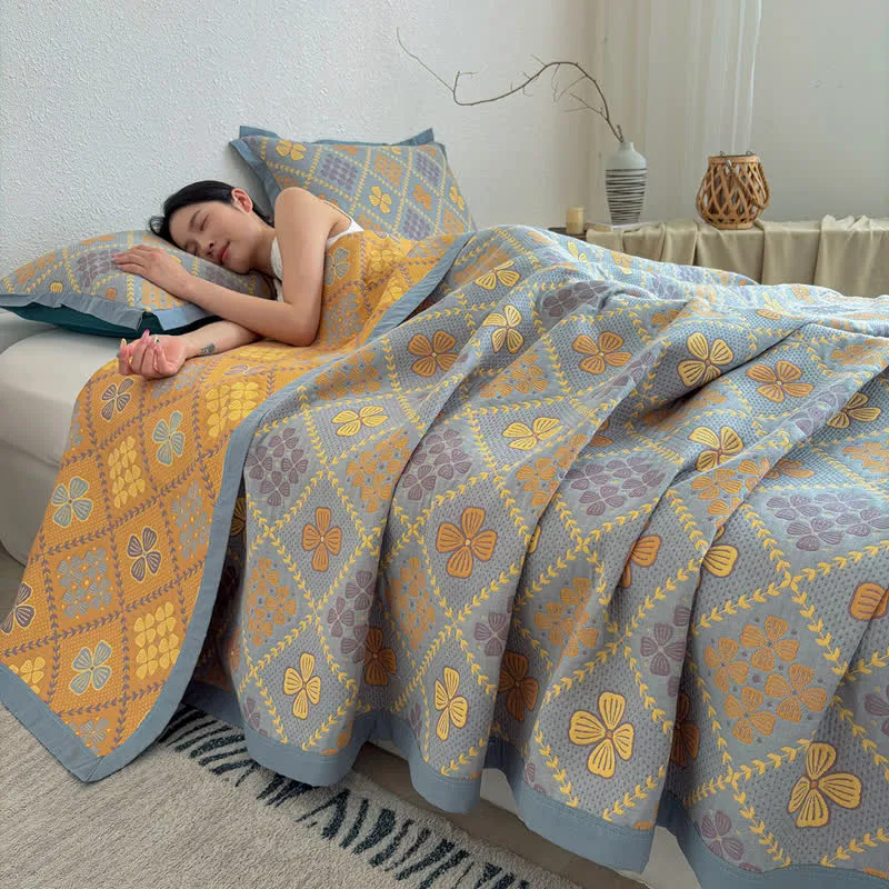 Coperta in garza di cotone a 3 strati con motivo geometrico a trifoglio