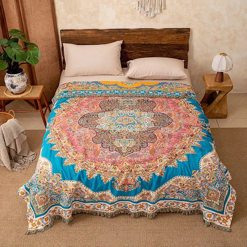 Trapunta/coperta con nappe in garza di cotone dal motivo vintage