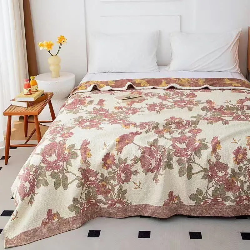 Trapunta vintage in garza di cotone con motivo floreale di rose