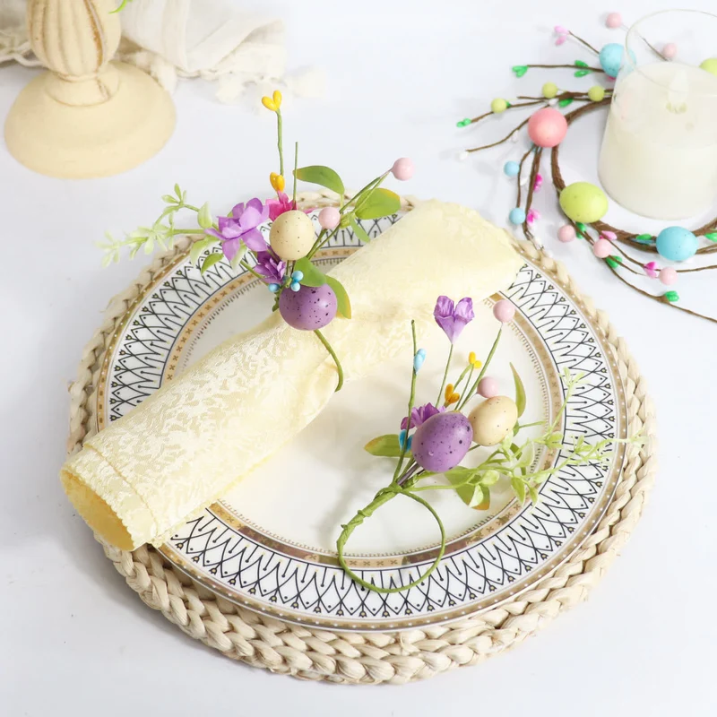 Set di anelli per tovaglioli con fiori finti a forma di uovo di Pasqua
