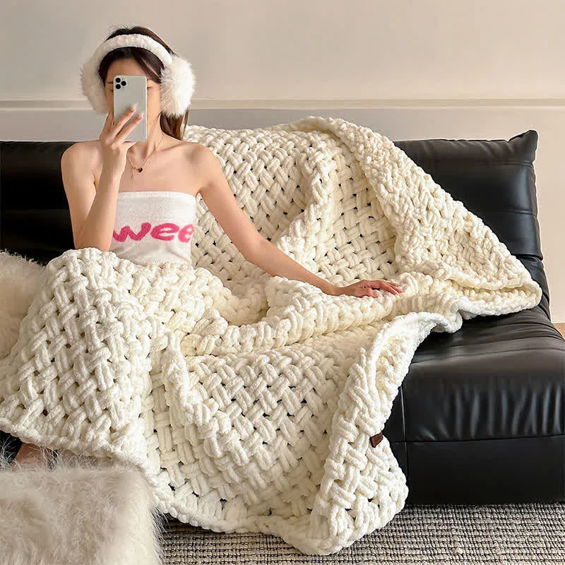 Chunky Knit Hand-Woven Throw Blanket