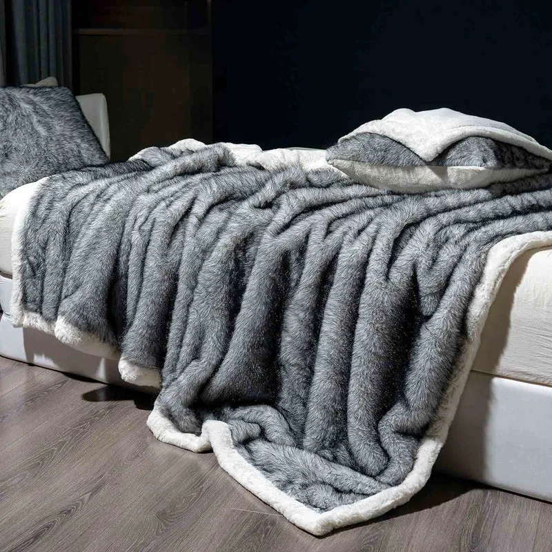 Coperta di peluche in pelliccia sintetica di lusso