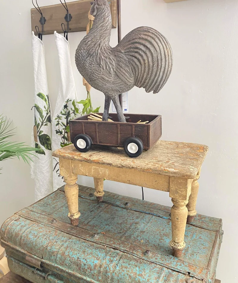 Sgabellino piccolo brocante