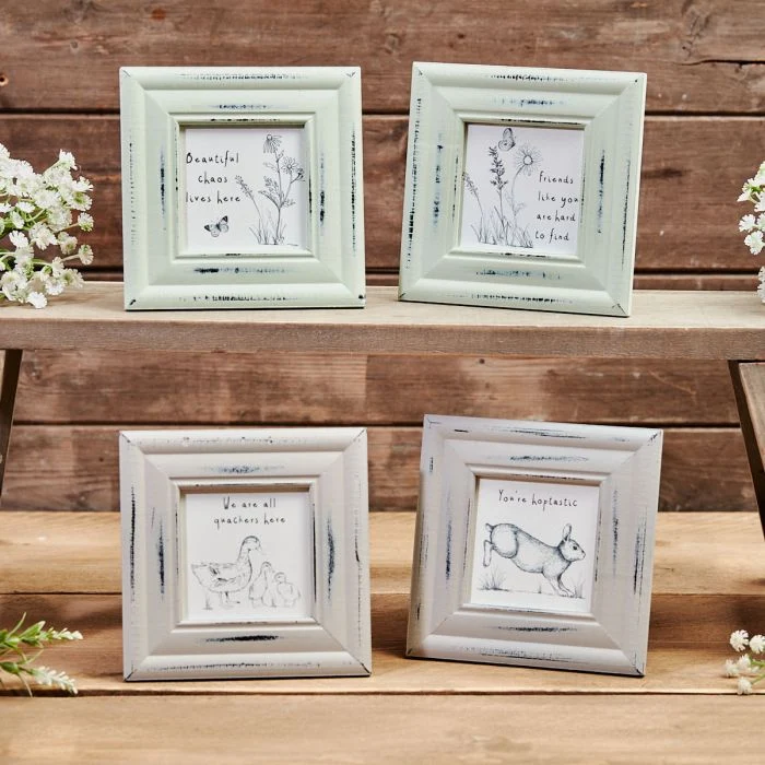 Cornice in legno con illustrazione