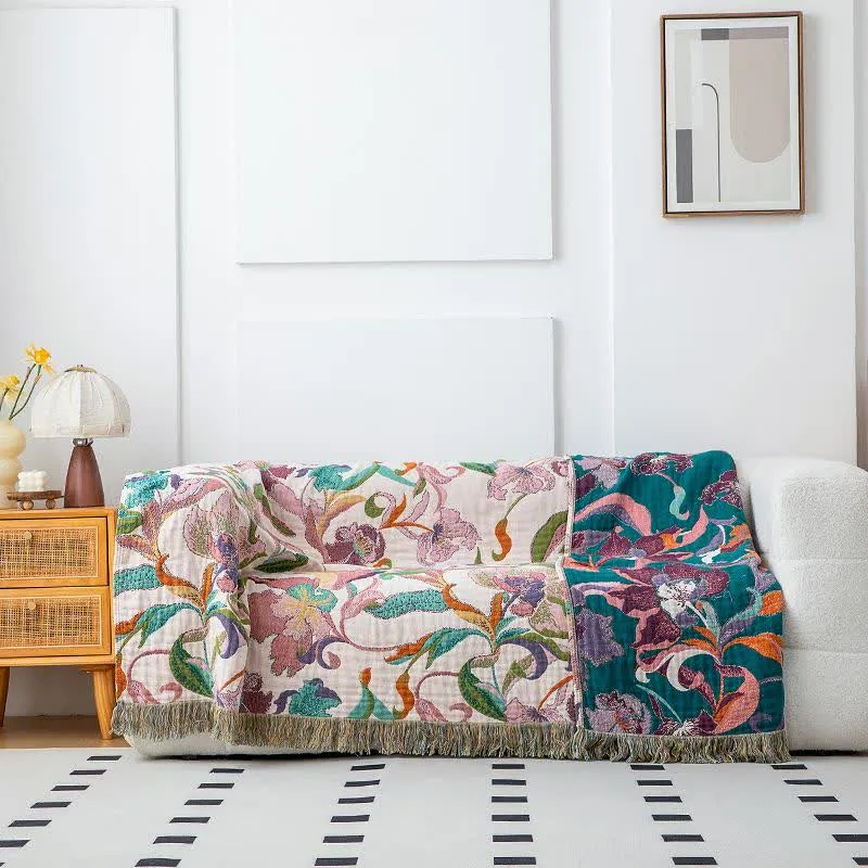 Coperta con nappe in garza di cotone a forma di fiore
