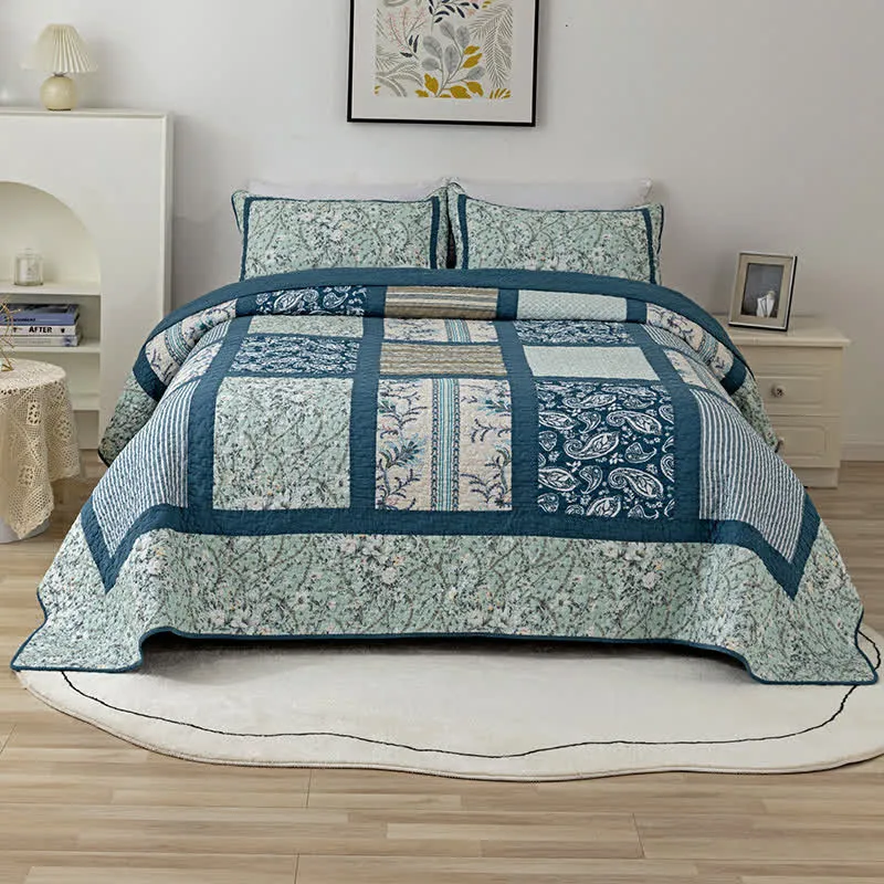 Trapunta patchwork in cotone con stampa botanica a quadri