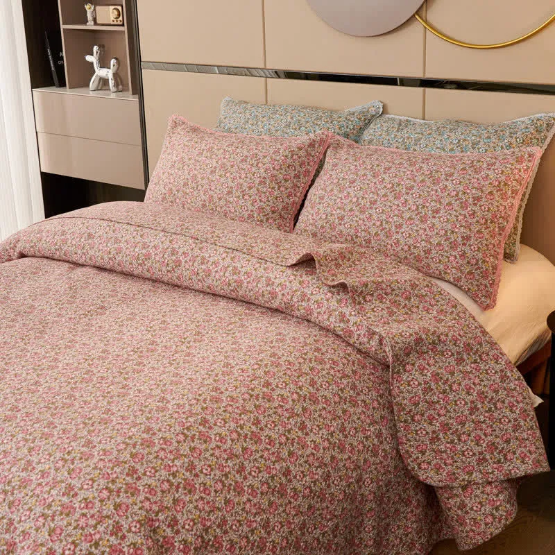 Set copriletto trapuntato floreale in cotone Ownkoti (3 pezzi)