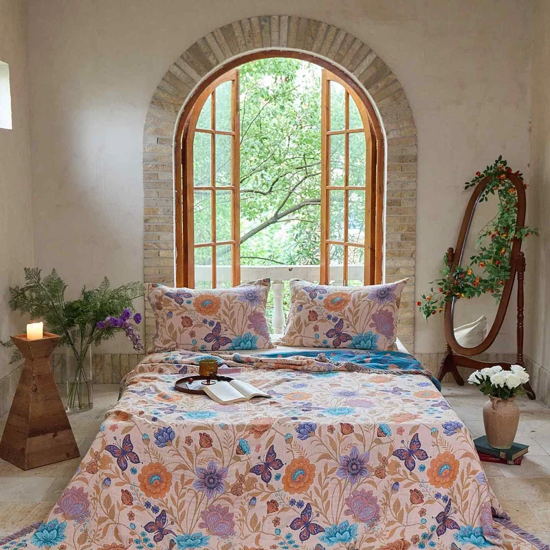 Trapunta con nappe in cotone a forma di farfalla pastorale