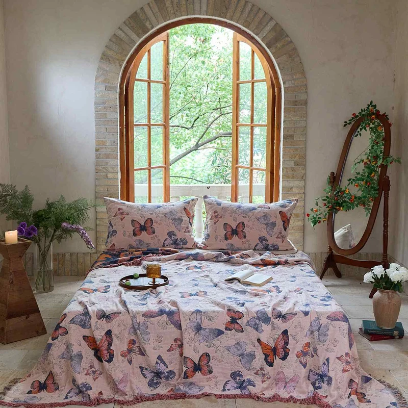 Elegante trapunta in cotone con nappa a farfalla