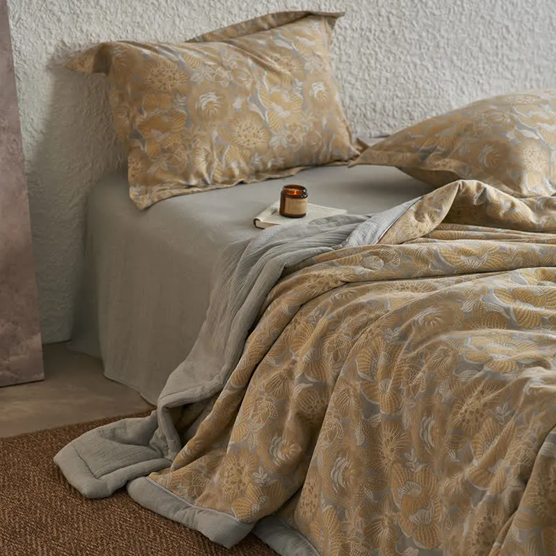 Collezione di biancheria da letto in garza di cotone floreale neutra